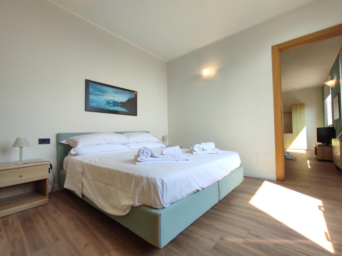 Genova Business Homes エクステリア 写真