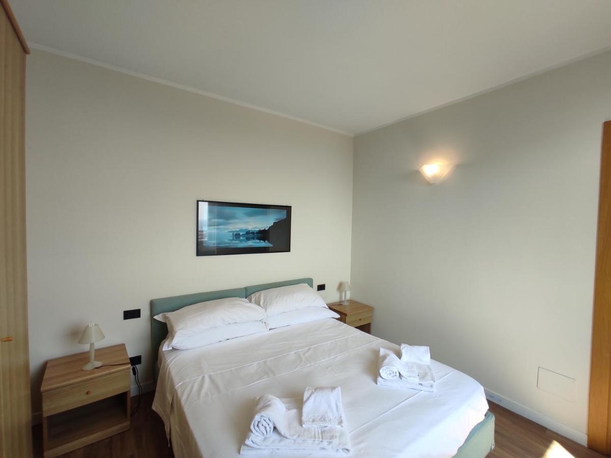Genova Business Homes エクステリア 写真